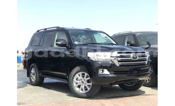 Acheter Import Voiture Toyota Land Cruiser Noir à Import - Dubai, Somalie Acheter Import Voiture Toyota Land Cruiser Noir à Import - Dubai, Somalie