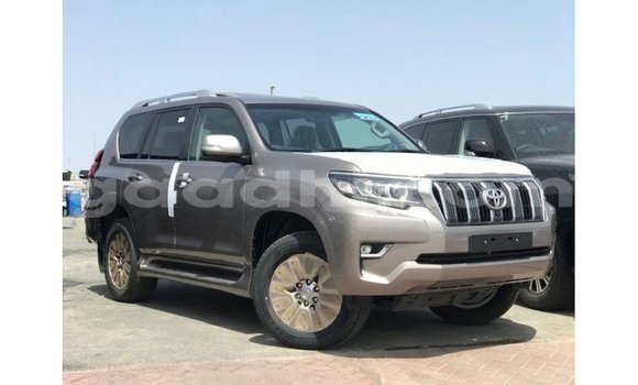 Acheter Import Voiture Toyota Prado Autre à Import - Dubai, Somalie Acheter Import Voiture Toyota Prado Autre à Import - Dubai, Somalie