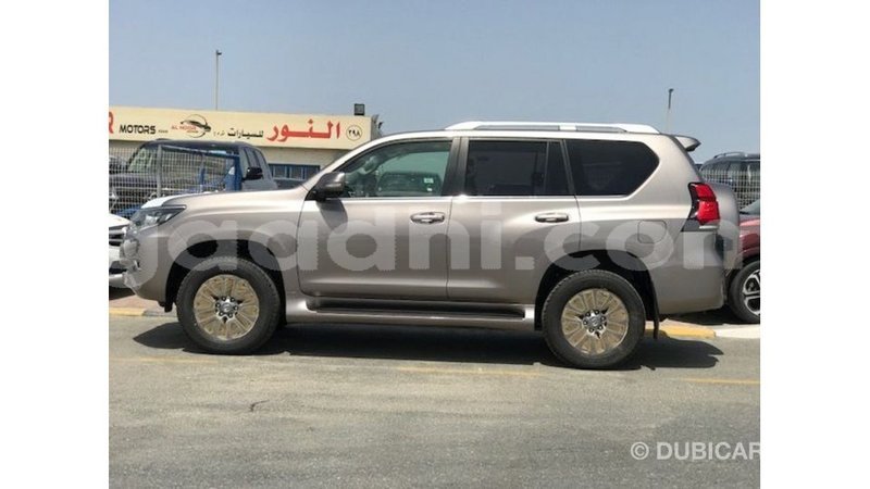 Big with watermark toyota prado somalia import dubai 4647