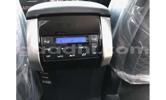 Acheter Import Voiture Toyota Prado Autre à Import - Dubai, Somalie Acheter Import Voiture Toyota Prado Autre à Import - Dubai, Somalie