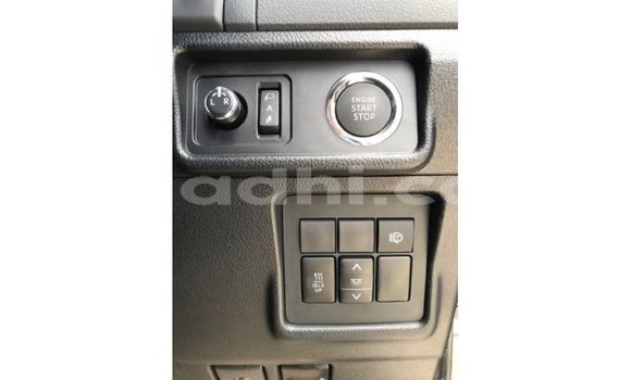 Acheter Import Voiture Toyota Prado Autre à Import - Dubai, Somalie Acheter Import Voiture Toyota Prado Autre à Import - Dubai, Somalie