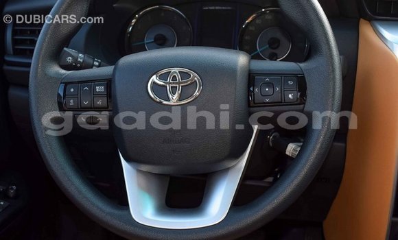 Imported Toyota Fortuner White Makiinaa iti Import - Dubai keessatti Somalia keessatti Imported Toyota Fortuner White Makiinaa iti Import - Dubai keessatti Somalia keessatti