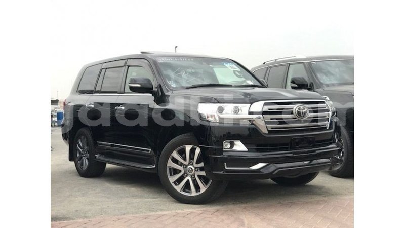 Big with watermark toyota land cruiser somalia import dubai 4652