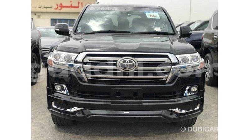 Big with watermark toyota land cruiser somalia import dubai 4652