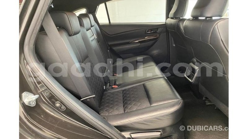 Big with watermark toyota harrier somalia import dubai 4659