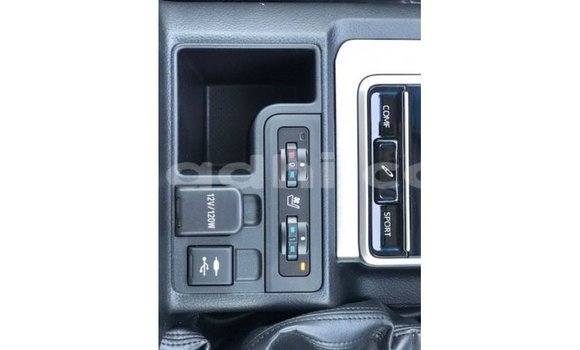 Acheter Import Voiture Toyota Prado Noir à Import - Dubai, Somalie Acheter Import Voiture Toyota Prado Noir à Import - Dubai, Somalie