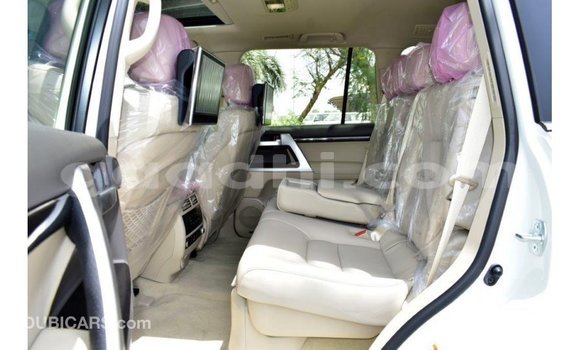Buy Import Toyota Land Cruiser White Car in Import - Dubai in Somalia Buy Import Toyota Land Cruiser White Car in Import - Dubai in Somalia