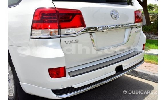 Buy Import Toyota Land Cruiser White Car in Import - Dubai in Somalia Buy Import Toyota Land Cruiser White Car in Import - Dubai in Somalia