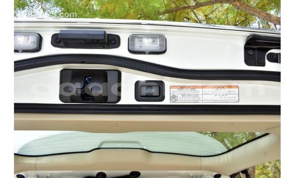 Buy Import Toyota Land Cruiser White Car in Import - Dubai in Somalia Buy Import Toyota Land Cruiser White Car in Import - Dubai in Somalia
