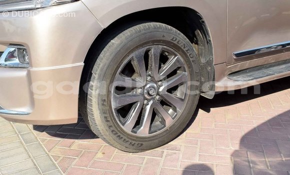 Imported Toyota Land Cruiser Other Makiinaa iti Import - Dubai keessatti Somalia keessatti Imported Toyota Land Cruiser Other Makiinaa iti Import - Dubai keessatti Somalia keessatti