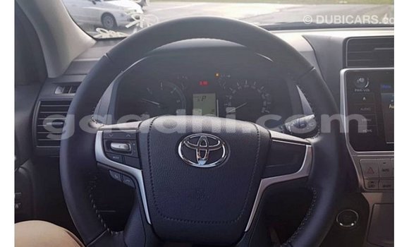 Nunua Imported Toyota Prado Nyeusi Gari ndani ya Import - Dubai nchini Somalia Nunua Imported Toyota Prado Nyeusi Gari ndani ya Import - Dubai nchini Somalia