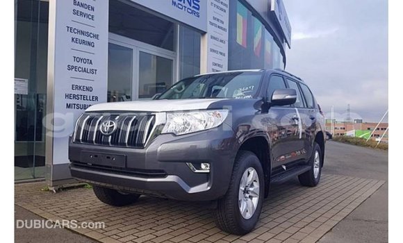Nunua Imported Toyota Prado Nyeusi Gari ndani ya Import - Dubai nchini Somalia Nunua Imported Toyota Prado Nyeusi Gari ndani ya Import - Dubai nchini Somalia
