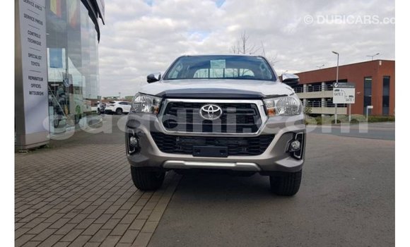 ይግዙ Imported Toyota Hilux ብናማ መኪና በ Import - Dubai በ ሶማሊያ ይግዙ Imported Toyota Hilux ብናማ መኪና በ Import - Dubai በ ሶማሊያ