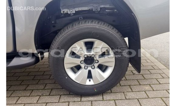 ይግዙ Imported Toyota Hilux ብናማ መኪና በ Import - Dubai በ ሶማሊያ ይግዙ Imported Toyota Hilux ብናማ መኪና በ Import - Dubai በ ሶማሊያ