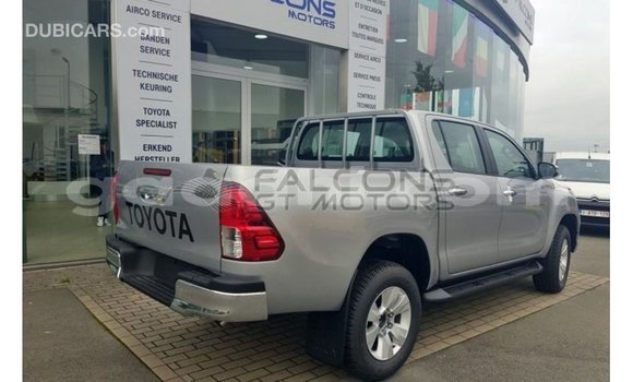 ይግዙ Imported Toyota Hilux ብናማ መኪና በ Import - Dubai በ ሶማሊያ ይግዙ Imported Toyota Hilux ብናማ መኪና በ Import - Dubai በ ሶማሊያ