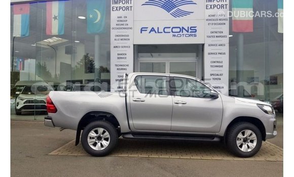 ይግዙ Imported Toyota Hilux ብናማ መኪና በ Import - Dubai በ ሶማሊያ ይግዙ Imported Toyota Hilux ብናማ መኪና በ Import - Dubai በ ሶማሊያ