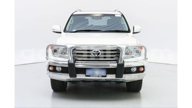 Big with watermark toyota land cruiser somalia import dubai 4667