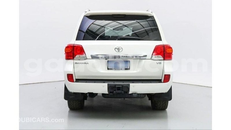 Big with watermark toyota land cruiser somalia import dubai 4667