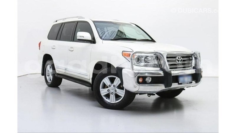 Big with watermark toyota land cruiser somalia import dubai 4667