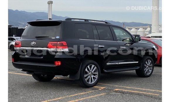 ይግዙ Imported Toyota Land Cruiser ጥቁር መኪና በ Import - Dubai በ ሶማሊያ ይግዙ Imported Toyota Land Cruiser ጥቁር መኪና በ Import - Dubai በ ሶማሊያ
