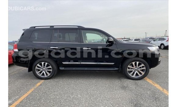 ይግዙ Imported Toyota Land Cruiser ጥቁር መኪና በ Import - Dubai በ ሶማሊያ ይግዙ Imported Toyota Land Cruiser ጥቁር መኪና በ Import - Dubai በ ሶማሊያ