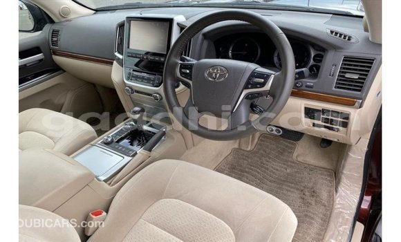ይግዙ Imported Toyota Land Cruiser ቀይ መኪና በ Import - Dubai በ ሶማሊያ ይግዙ Imported Toyota Land Cruiser ቀይ መኪና በ Import - Dubai በ ሶማሊያ