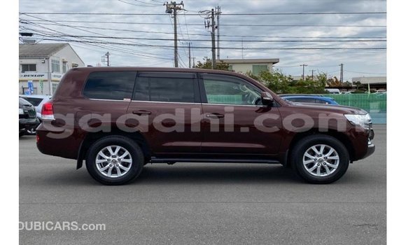 ይግዙ Imported Toyota Land Cruiser ቀይ መኪና በ Import - Dubai በ ሶማሊያ ይግዙ Imported Toyota Land Cruiser ቀይ መኪና በ Import - Dubai በ ሶማሊያ