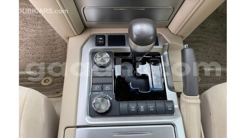 Big with watermark toyota land cruiser somalia import dubai 4674