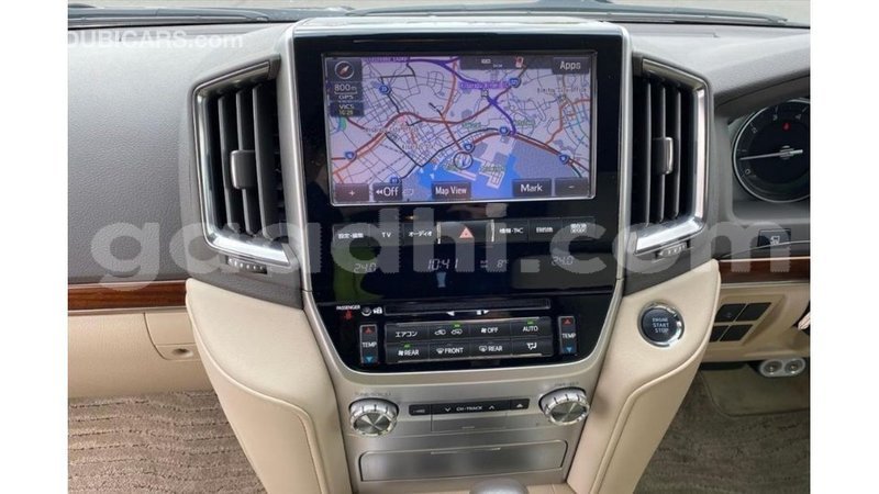 Big with watermark toyota land cruiser somalia import dubai 4674