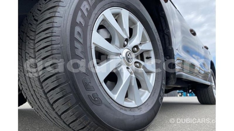 Big with watermark toyota land cruiser somalia import dubai 4674
