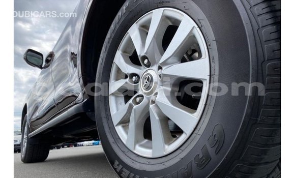 ይግዙ Imported Toyota Land Cruiser ቀይ መኪና በ Import - Dubai በ ሶማሊያ ይግዙ Imported Toyota Land Cruiser ቀይ መኪና በ Import - Dubai በ ሶማሊያ