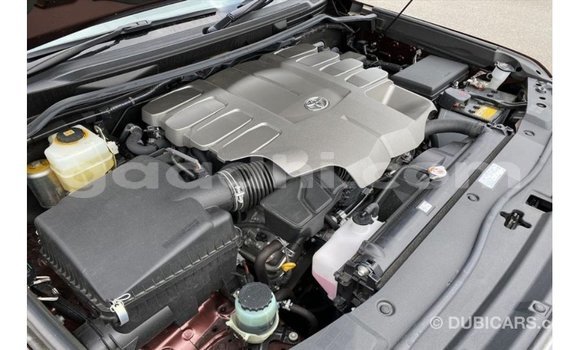 ይግዙ Imported Toyota Land Cruiser ቀይ መኪና በ Import - Dubai በ ሶማሊያ ይግዙ Imported Toyota Land Cruiser ቀይ መኪና በ Import - Dubai በ ሶማሊያ
