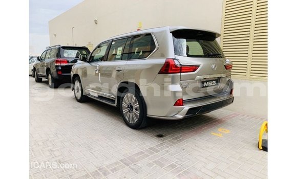 اشتري Imported Lexus LX آخر سيارة في Import - Dubai في الصومال اشتري Imported Lexus LX آخر سيارة في Import - Dubai في الصومال