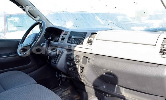 Buy Import Toyota Hiace White Car in Import - Dubai in Somalia Buy Import Toyota Hiace White Car in Import - Dubai in Somalia