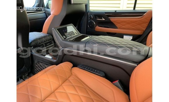 اشتري Imported Lexus LX أسود سيارة في Import - Dubai في الصومال اشتري Imported Lexus LX أسود سيارة في Import - Dubai في الصومال