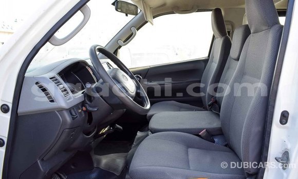 Buy Import Toyota Hiace White Car in Import - Dubai in Somalia Buy Import Toyota Hiace White Car in Import - Dubai in Somalia