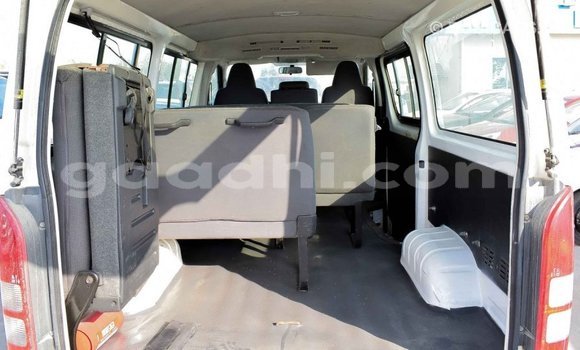 Buy Import Toyota Hiace White Car in Import - Dubai in Somalia Buy Import Toyota Hiace White Car in Import - Dubai in Somalia
