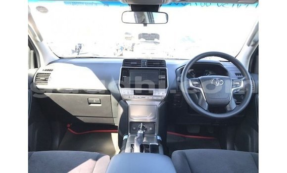 Acheter Import Voiture Toyota Prado Noir à Import - Dubai, Somalie Acheter Import Voiture Toyota Prado Noir à Import - Dubai, Somalie