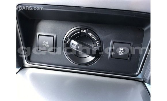 Acheter Import Voiture Toyota Prado Noir à Import - Dubai, Somalie Acheter Import Voiture Toyota Prado Noir à Import - Dubai, Somalie