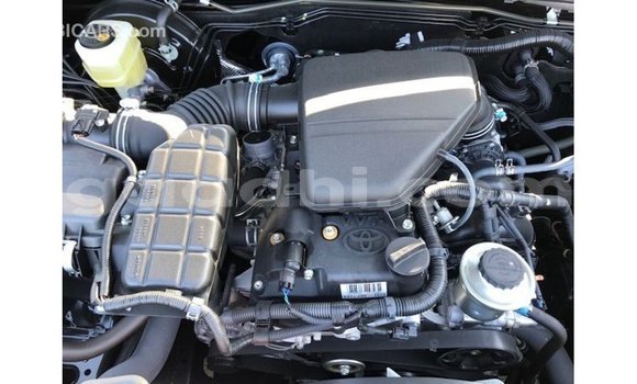 Acheter Import Voiture Toyota Prado Noir à Import - Dubai, Somalie Acheter Import Voiture Toyota Prado Noir à Import - Dubai, Somalie