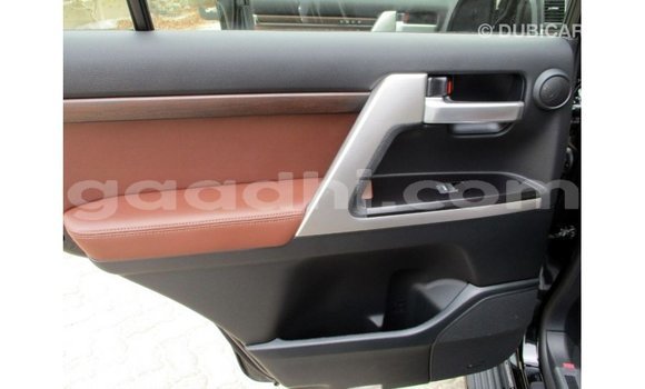 ይግዙ Imported Toyota Land Cruiser ጥቁር መኪና በ Import - Dubai በ ሶማሊያ ይግዙ Imported Toyota Land Cruiser ጥቁር መኪና በ Import - Dubai በ ሶማሊያ