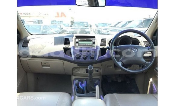 Acheter Import Voiture Toyota Hilux Autre à Import - Dubai, Somalie Acheter Import Voiture Toyota Hilux Autre à Import - Dubai, Somalie