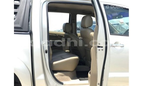 Acheter Import Voiture Toyota Hilux Autre à Import - Dubai, Somalie Acheter Import Voiture Toyota Hilux Autre à Import - Dubai, Somalie