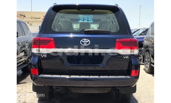Acheter Import Voiture Toyota Land Cruiser Bleu à Import - Dubai, Somalie Acheter Import Voiture Toyota Land Cruiser Bleu à Import - Dubai, Somalie