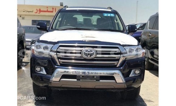 Acheter Import Voiture Toyota Land Cruiser Bleu à Import - Dubai, Somalie Acheter Import Voiture Toyota Land Cruiser Bleu à Import - Dubai, Somalie