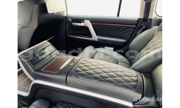 اشتري Imported Toyota Land Cruiser أسود سيارة في Import - Dubai في الصومال اشتري Imported Toyota Land Cruiser أسود سيارة في Import - Dubai في الصومال