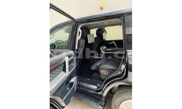 اشتري Imported Toyota Land Cruiser أسود سيارة في Import - Dubai في الصومال اشتري Imported Toyota Land Cruiser أسود سيارة في Import - Dubai في الصومال