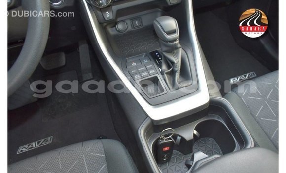 Buy Import Toyota HiAce Other Truck in Import - Dubai in Somalia Buy Import Toyota HiAce Other Truck in Import - Dubai in Somalia