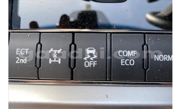 ይግዙ Imported Toyota Land Cruiser ጥቁር መኪና በ Import - Dubai በ ሶማሊያ ይግዙ Imported Toyota Land Cruiser ጥቁር መኪና በ Import - Dubai በ ሶማሊያ