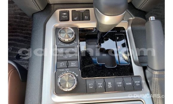 ይግዙ Imported Toyota Land Cruiser ጥቁር መኪና በ Import - Dubai በ ሶማሊያ ይግዙ Imported Toyota Land Cruiser ጥቁር መኪና በ Import - Dubai በ ሶማሊያ